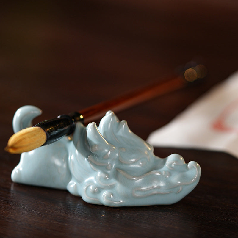 Figurine porte-bonheur en céramique Année du Dragon 10,2 cm Décor