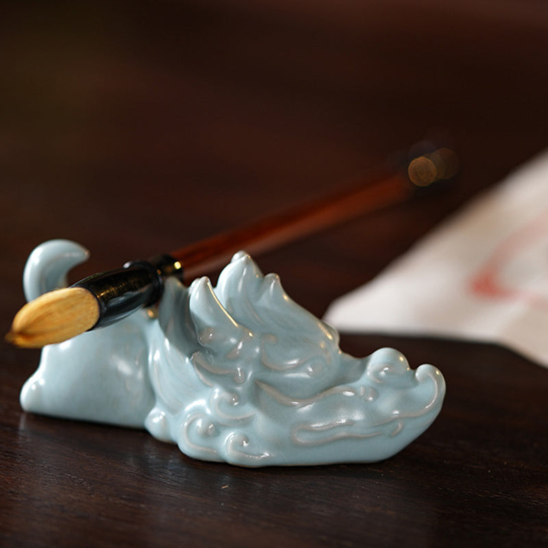 Figurine porte-bonheur en céramique Année du Dragon 10,2 cm Décor