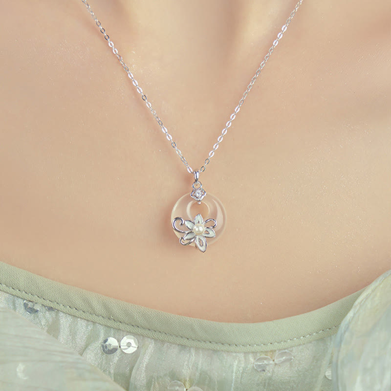 Collier Lotus en Calcédoine en Argent Sterling 999 pour la Paix et l'Harmonie