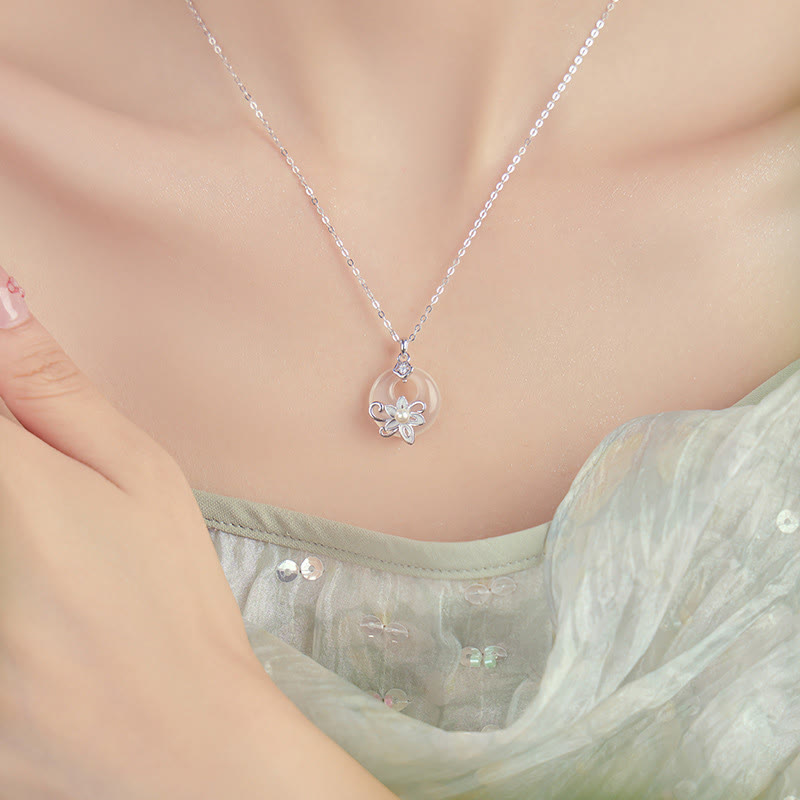 Collier Lotus en Calcédoine en Argent Sterling 999 pour la Paix et l'Harmonie