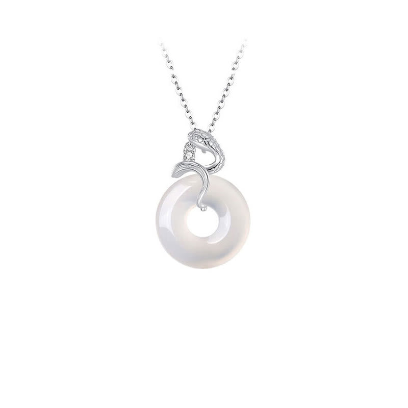 Collier avec boucle de paix en calcédoine et serpent