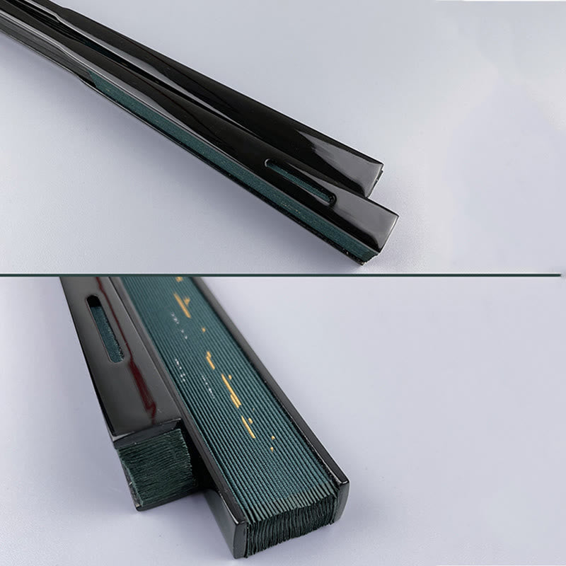 Éventail chinois pliable à motifs de bambou et de carpes koï