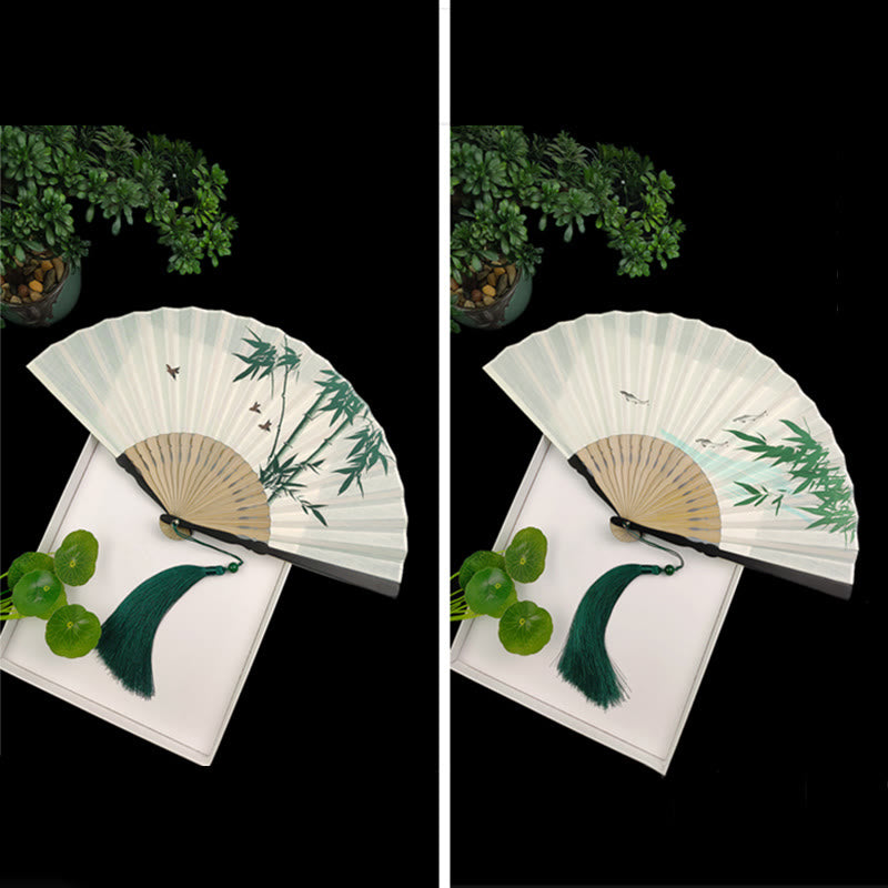 Éventail chinois pliable à motifs de bambou et de carpes koï