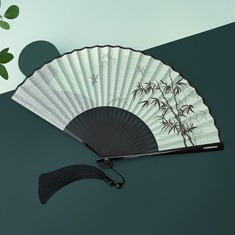 Éventail chinois pliable à motifs de bambou et de carpes koï