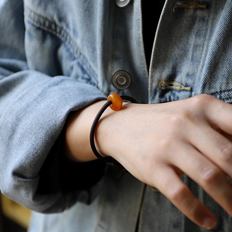 Bracelet d'ambre apaisant et anti-anxiété du zodiaque chinois 18 cm
