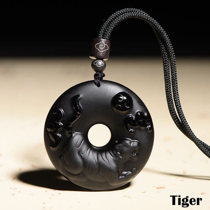 Collier pendentif force en obsidienne noire du zodiaque chinois