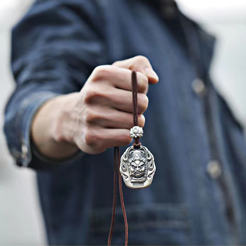 Collier de compassion du zodiaque chinois avec pendentif Om Mani Padme Hum