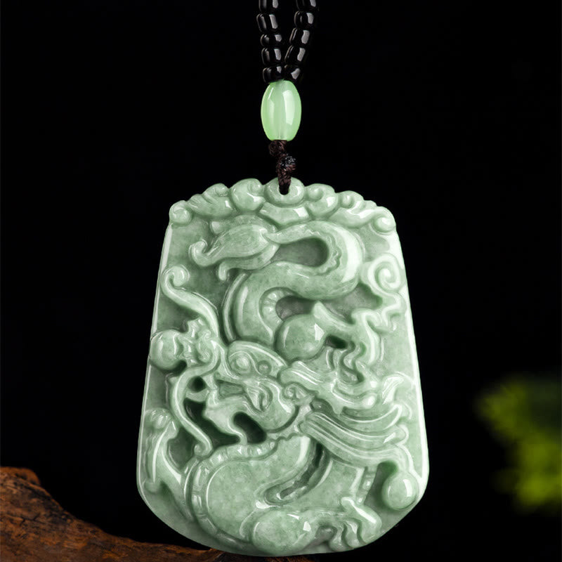 Collier pendentif de protection en jade dragon du zodiaque chinois