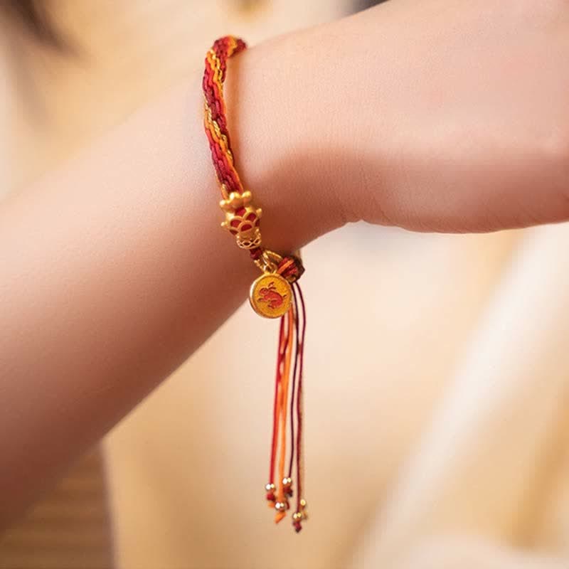 Bracelet de protection du zodiaque chinois en fil rouge avec poisson koï