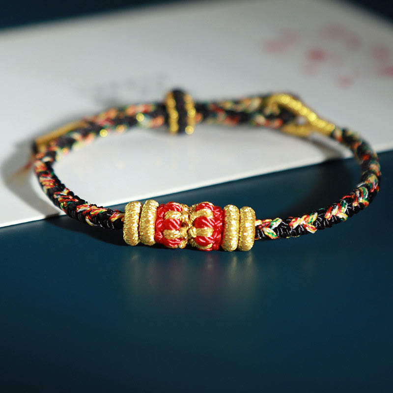 Bracelet porte-bonheur en fil coloré avec Bouddha du zodiaque chinois