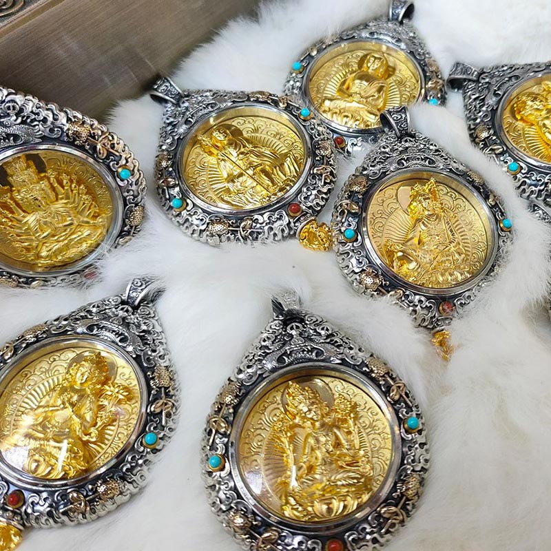 Collier pendentif rotatif du zodiaque chinois pour la protection spirituelle
