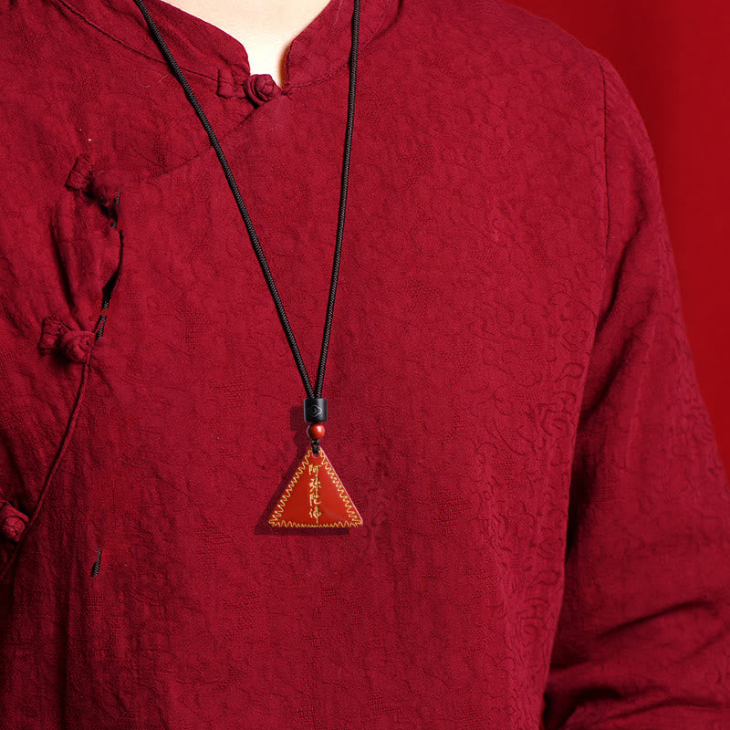 Collier pendentif Amitabha en cinabre pour le calme et l'équilibre spirituel