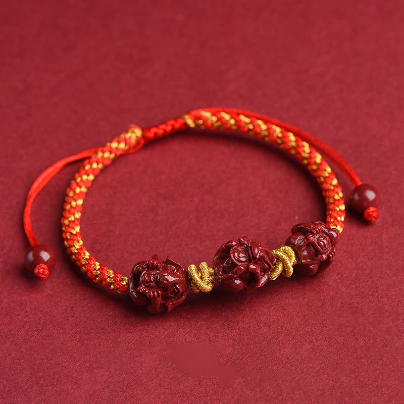 Bracelet en fil rouge du zodiaque chinois Cinabre pour la chance et la protection