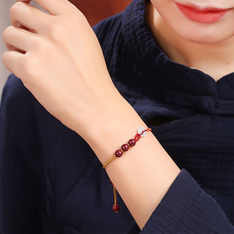 Bracelet en jade cinabre avec boucle de paix pour le calme et la bénédiction