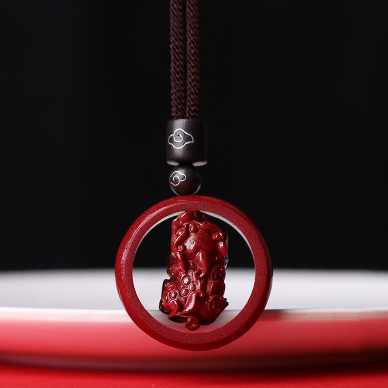 Collier Om Mani Padme Hum en cinabre pour la bénédiction et la chance