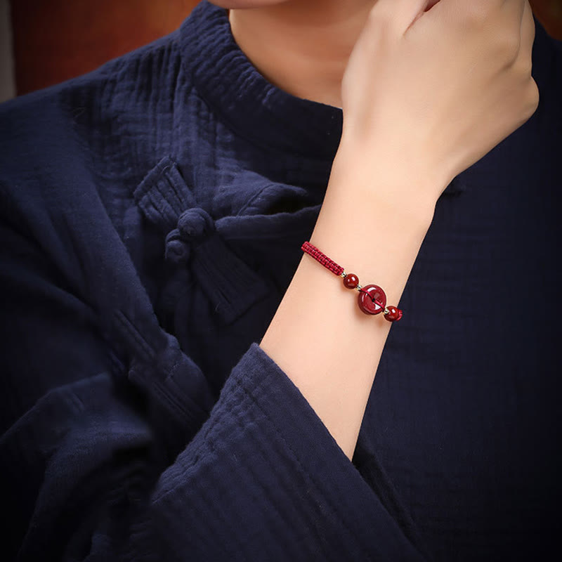 Bracelet de paix en cinabre avec cordon rouge pour la protection et les bénédictions