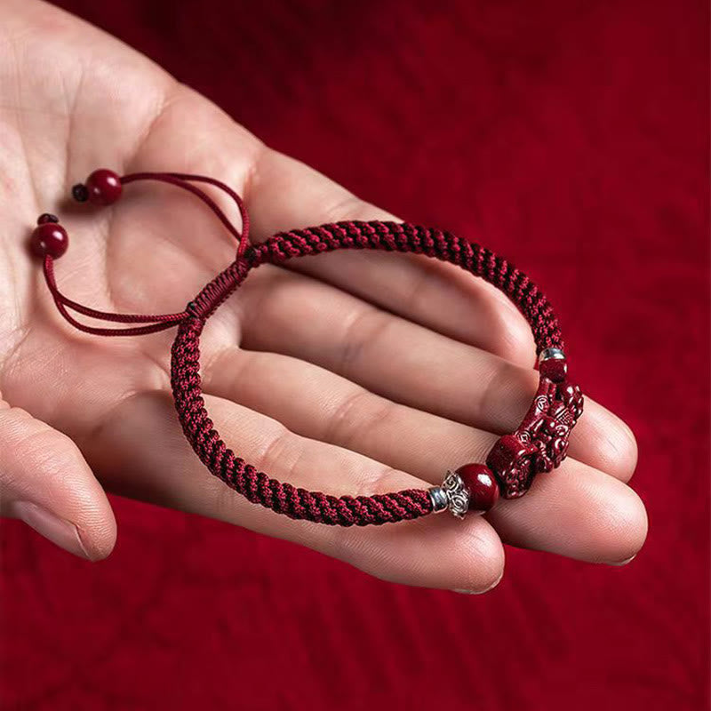 Bracelet tressé Pixiu en cinabre pour la richesse et la chance | Fabriqué à la main