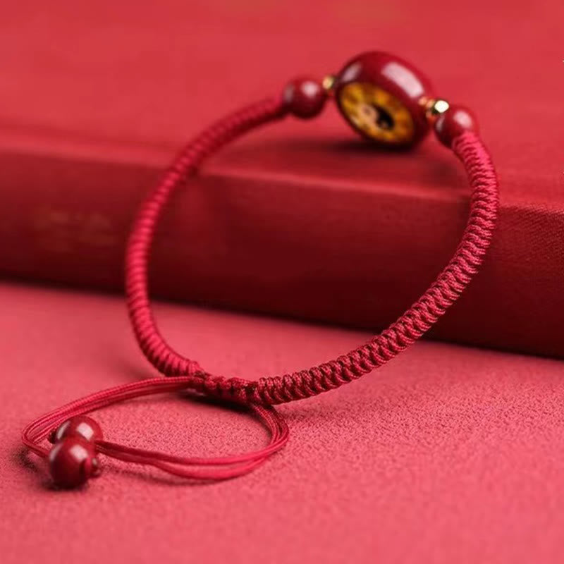 Bracelet Yin Yang en fil rouge cinabre pour la chance et l'équilibre