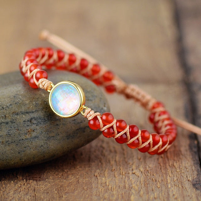 Bracelet de protection en pierres précieuses colorées de Bohème