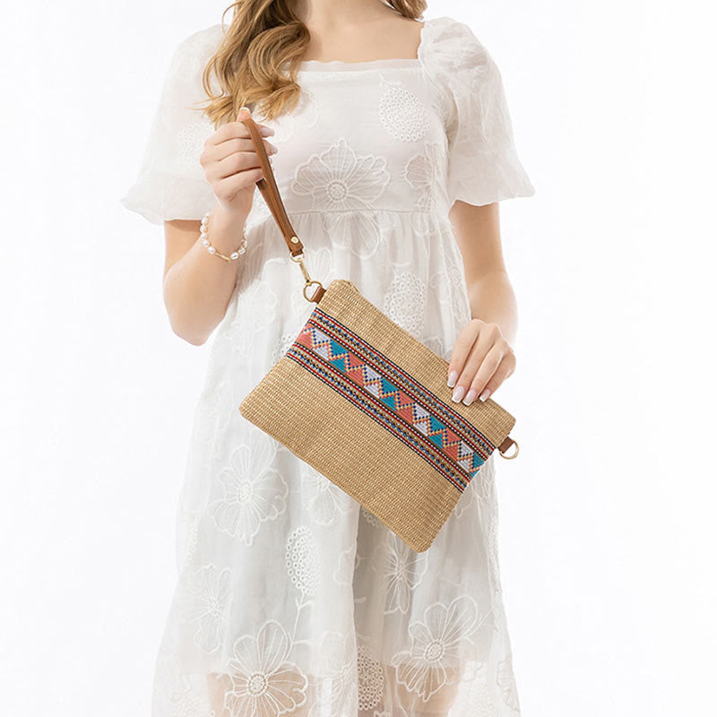 Sac bandoulière bohème en paille tissée à géométrie colorée 28 cm