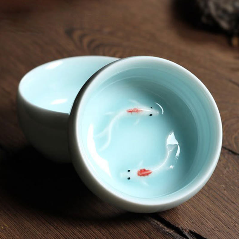 Tasse à thé en céramique motif carpes koï colorées 60 ml | Décor Zen