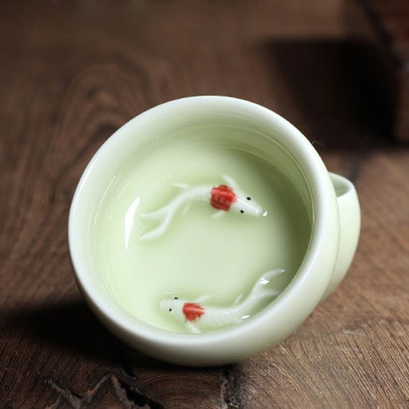 Tasse à thé en céramique motif carpes koï colorées 60 ml | Décor Zen