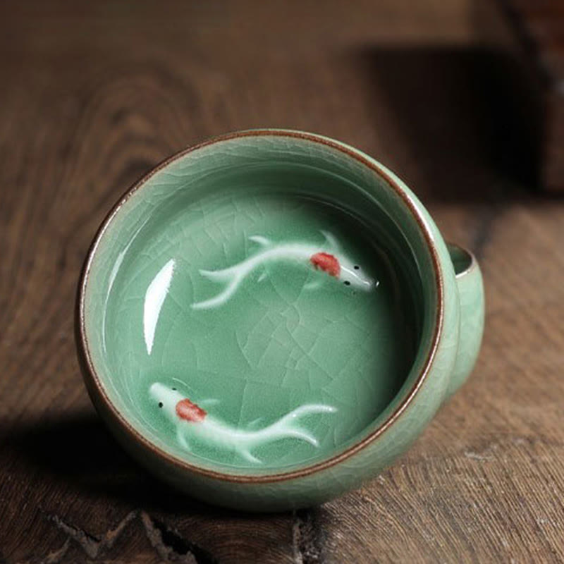 Tasse à thé en céramique motif carpes koï colorées 60 ml | Décor Zen