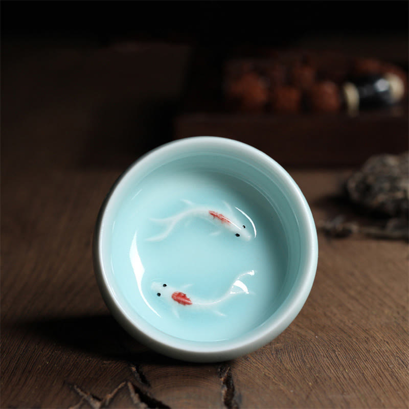 Tasse à thé en céramique motif carpes koï colorées 60 ml | Décor Zen