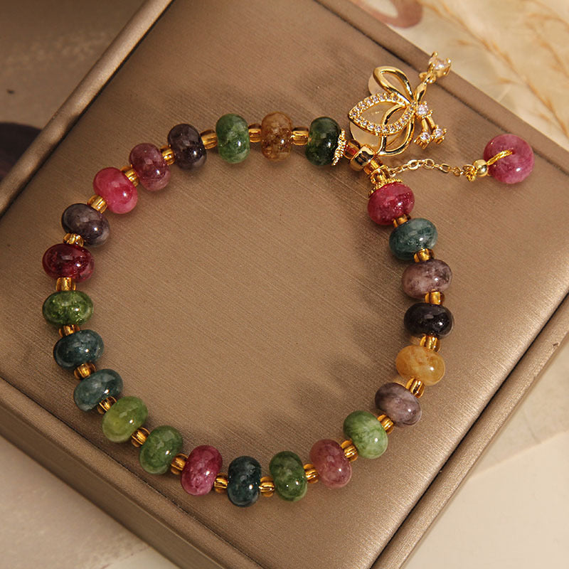 Bracelet à breloques papillon en tourmaline colorée