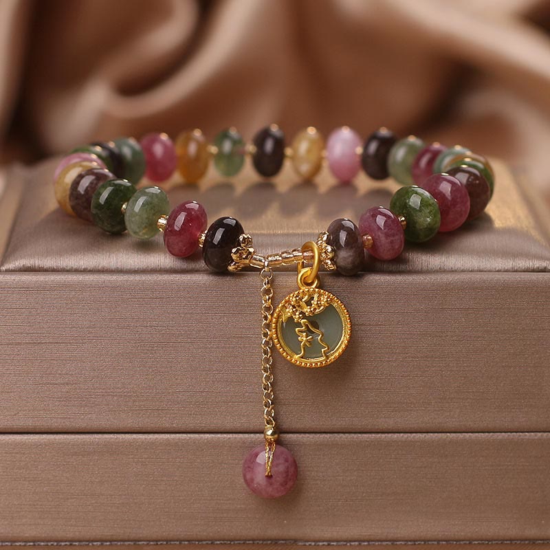Bracelet d'amour en tourmaline colorée avec breloque fleur de lapin