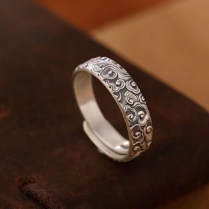 Bague porte-bonheur spirituelle réglable en cuivre avec nuages ​​de bon augure