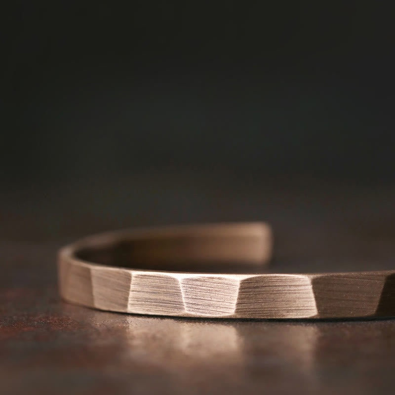 Bracelet manchette ajustable en cuivre pour la richesse et l'équilibre | Spirituel