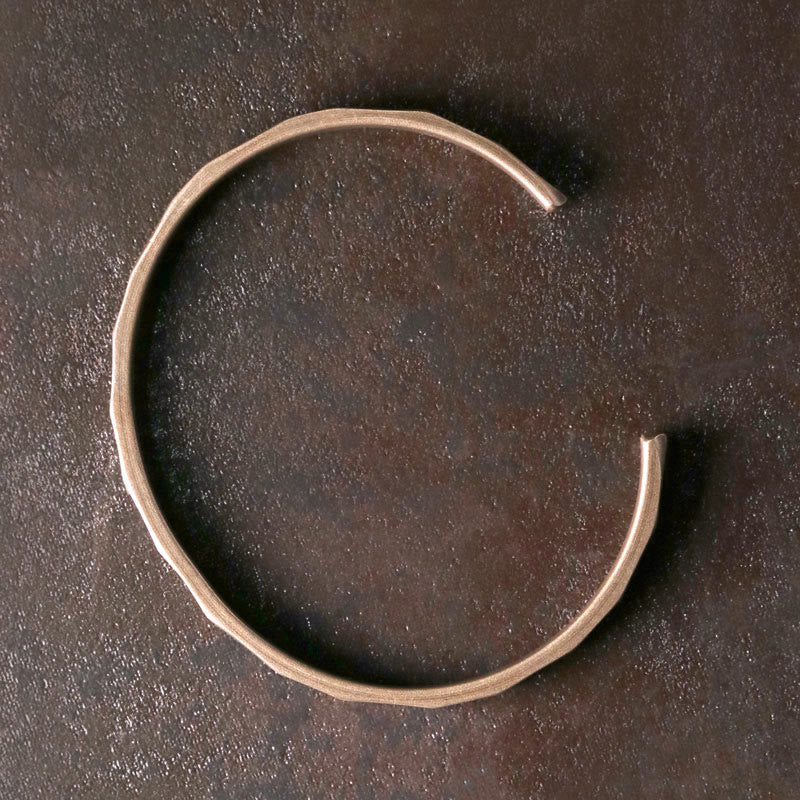Bracelet manchette ajustable en cuivre pour la richesse et l'équilibre | Spirituel