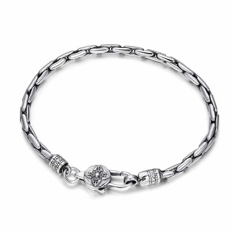 Bracelet de force Om Mani Padme Hum en argent plaqué cuivre
