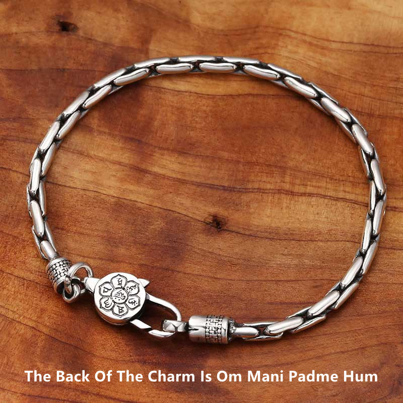 Bracelet de force Om Mani Padme Hum en argent plaqué cuivre