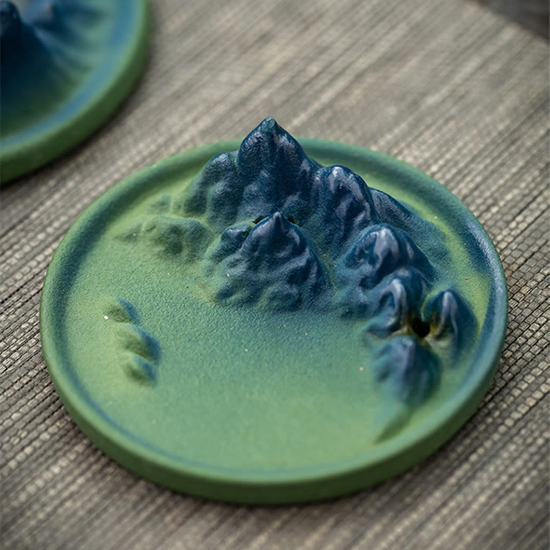 Brûleur d'encens à refoulement créatif en céramique de montagne et de rivière