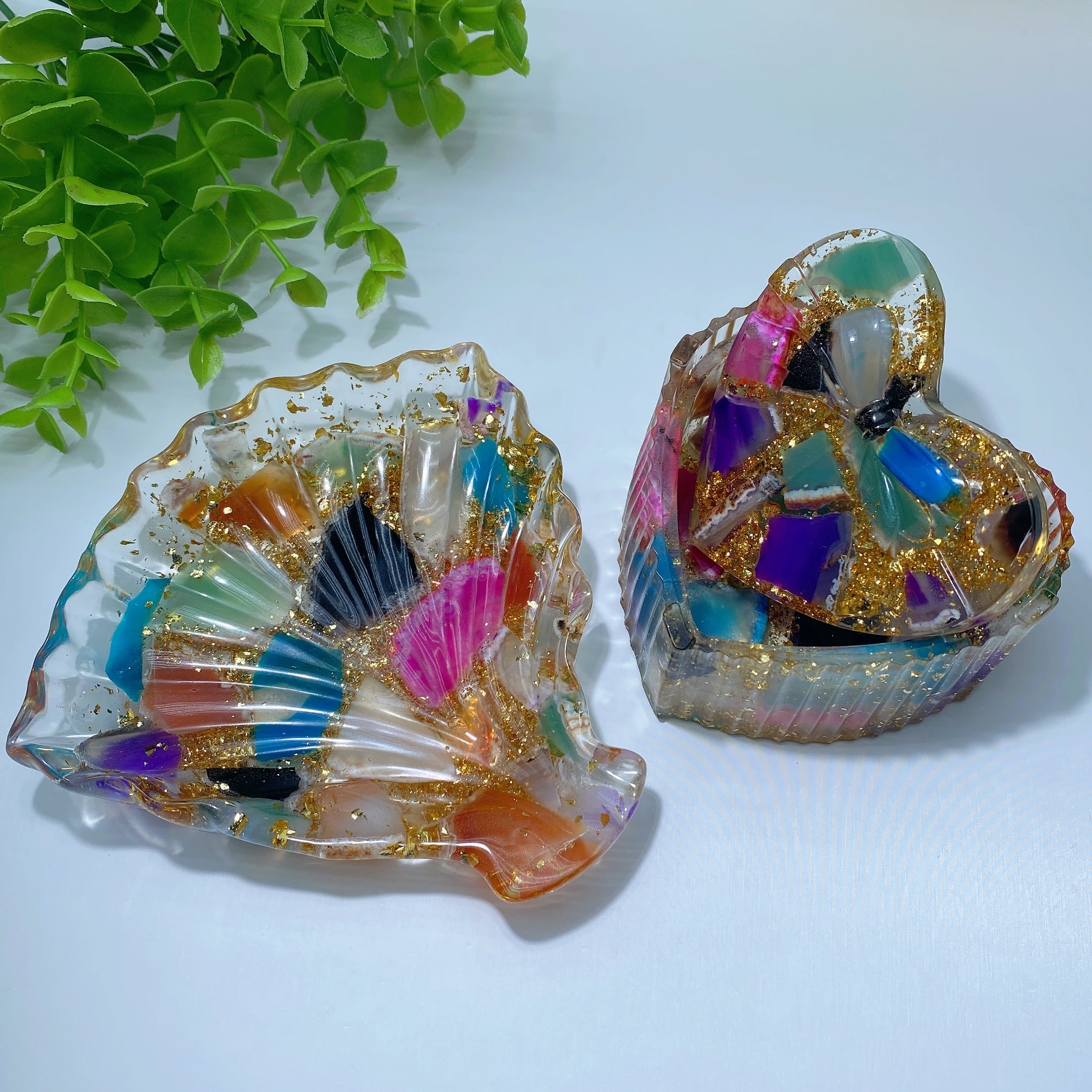 Crystal Resin Shell Bowl with Colorful Agate Chips - 4.7 Inch