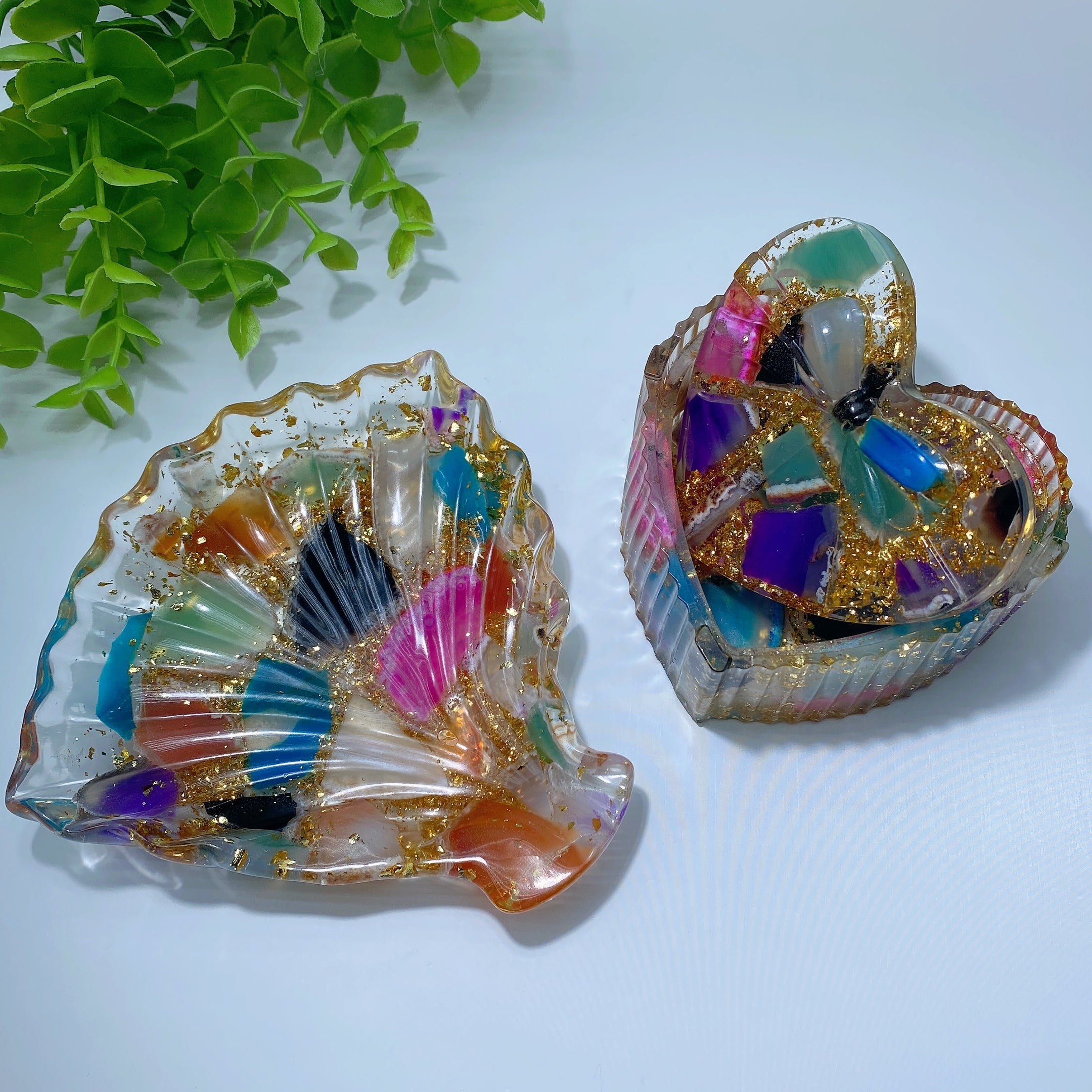 Crystal Resin Shell Bowl with Colorful Agate Chips - 4.7 Inch
