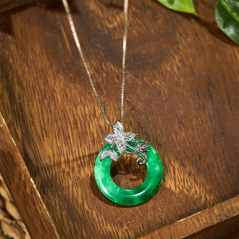 Collier pendentif porte-bonheur en jade cyan avec boucle de paix et guérison