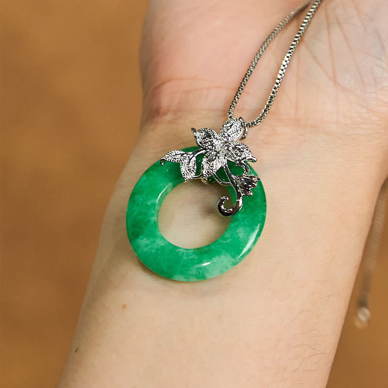 Collier pendentif porte-bonheur en jade cyan avec boucle de paix et guérison