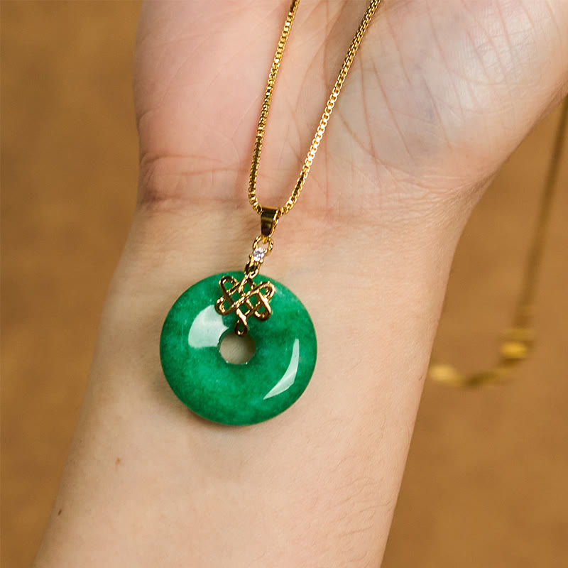 Collier pendentif boucle de paix en jade cyan