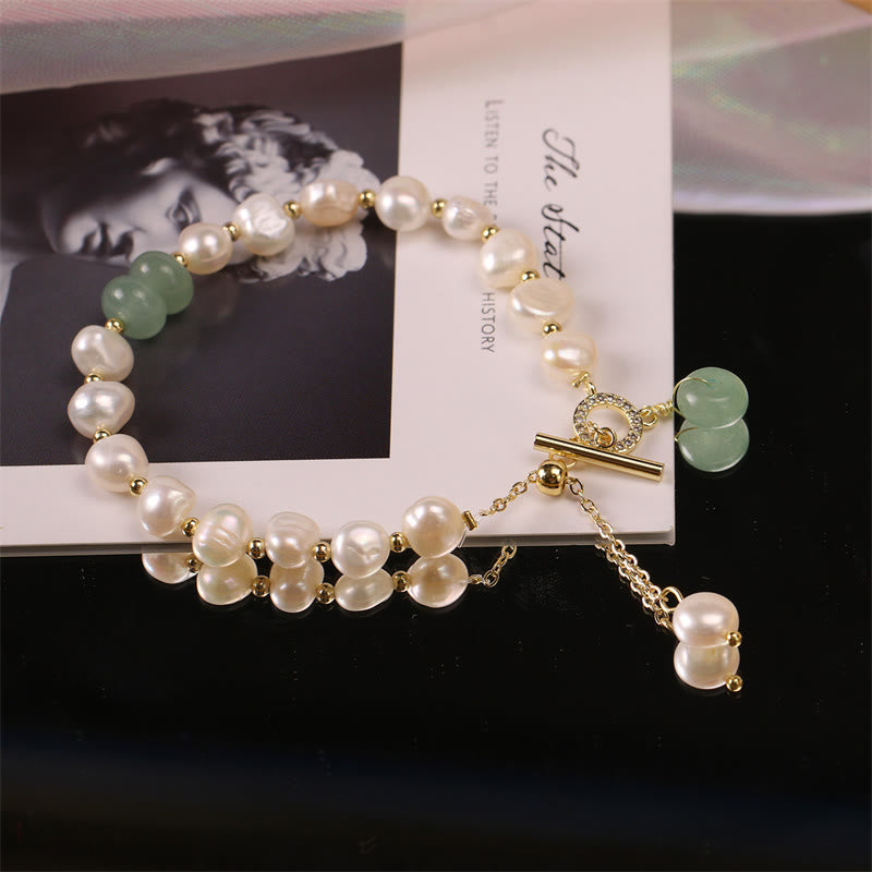 Healing Pearl Bracelet with Green Strawberry Quartz for Wisdom