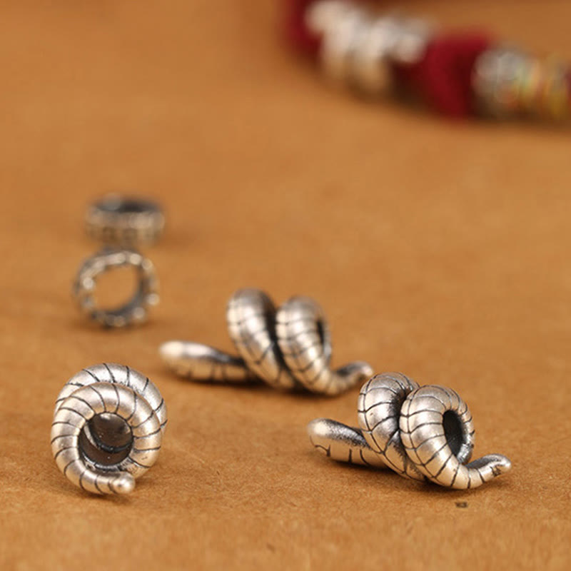 Bracelet en argent sterling rouge foncé 14-17 cm avec pièce de monnaie serpent et cordon rouge