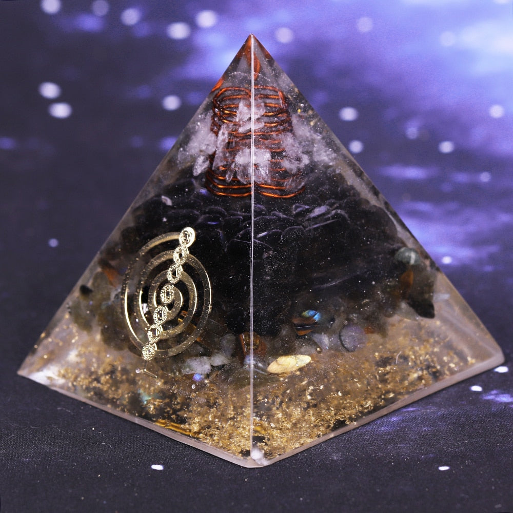 Pyramide en quartz fumé Divine Flow