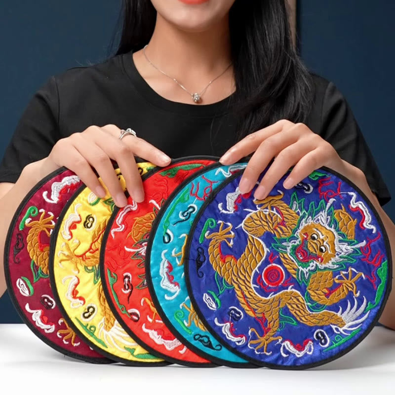 Sous-verre brodé dragon | Spiritual Home Accents 19 cm