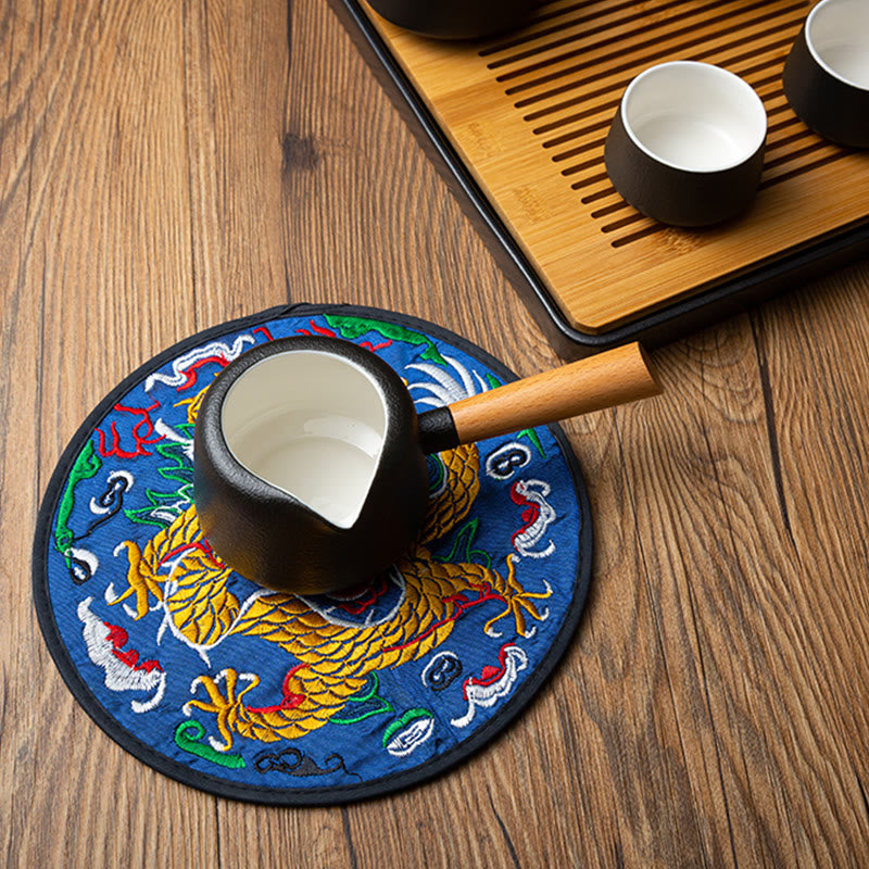 Sous-verre brodé dragon | Spiritual Home Accents 19 cm