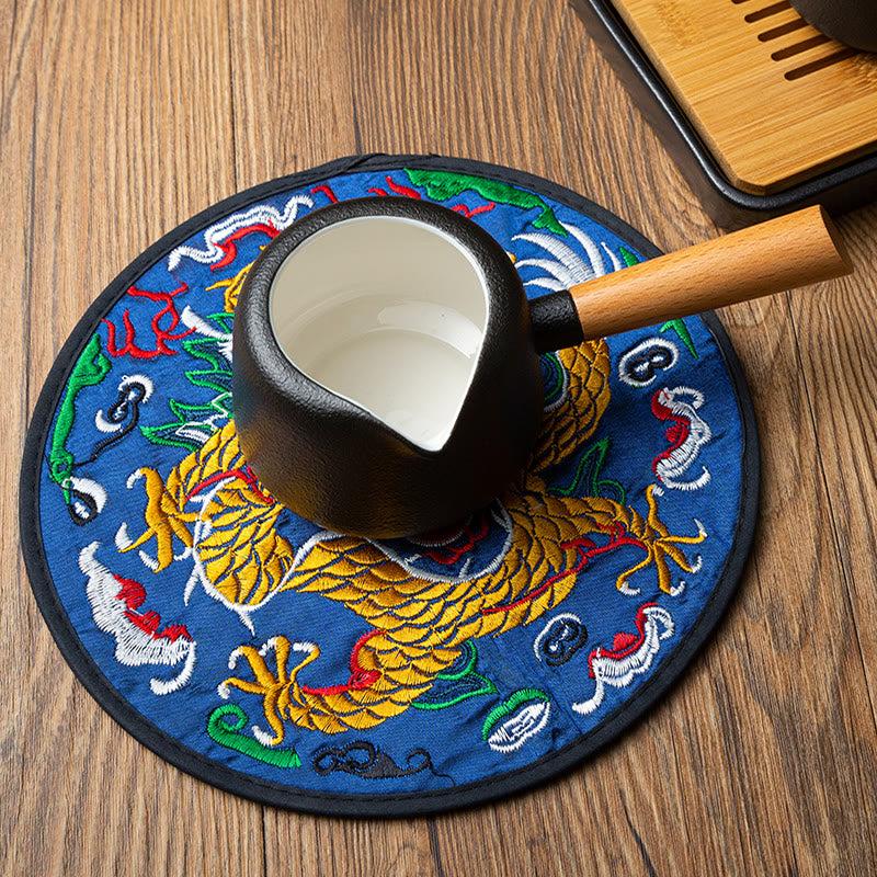 Sous-verre brodé dragon | Spiritual Home Accents 19 cm