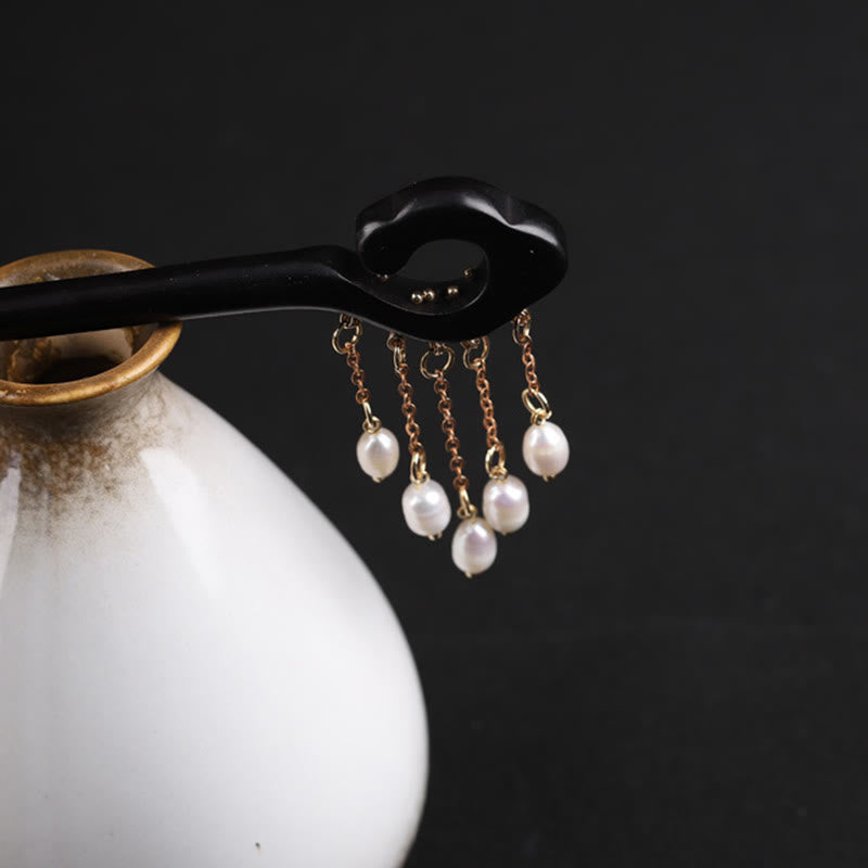 Épingle à cheveux chinoise en ébène avec pompon en perles pour la protection et la sagesse