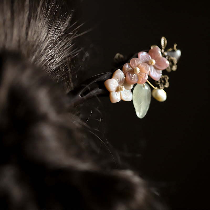 Épingle à cheveux en coquillage d'ébène avec fleur de bénédiction | Épingles à cheveux chinoises