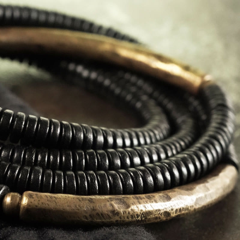 Bracelet multicouche en bois d'ébène et cuivre pour l'équilibre et le calme